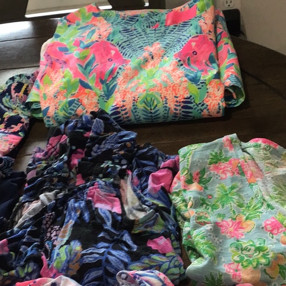 Lilly Pulitzer Vibrant Pink and Blue Patterned Fabric - Picture 3 of 4